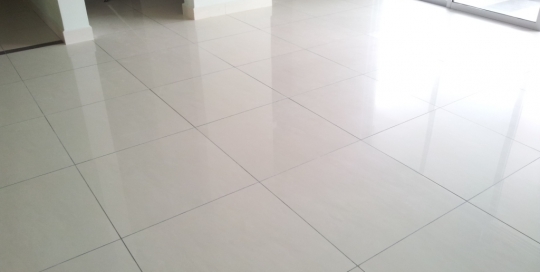 600mm x 600mm cream colored ceramic floor tiles work